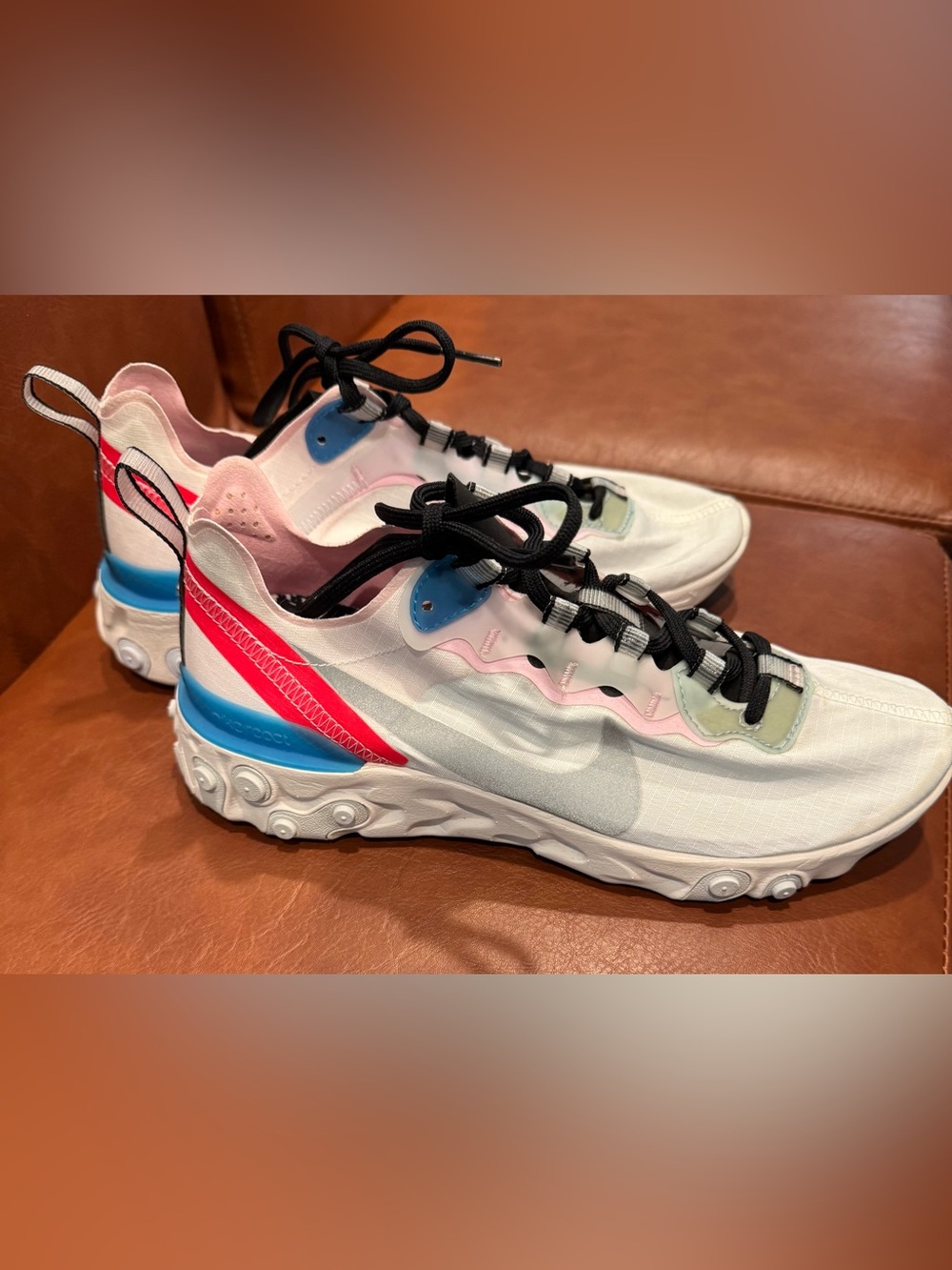 Nike React VT2 Women’s Size 7.5 White/Pink/Red/Blue sneakers Tennis shoes